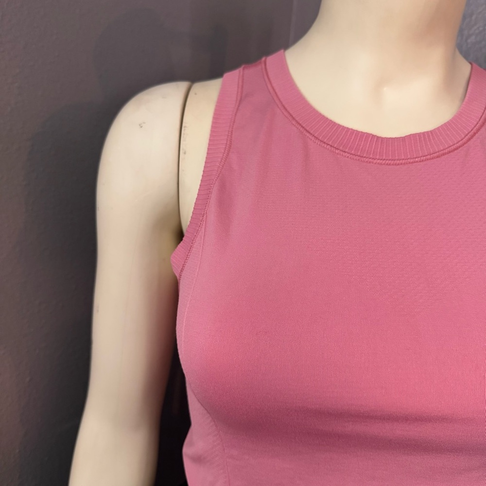 Pink Sleeveless Women's Top - Picture 3 of 6